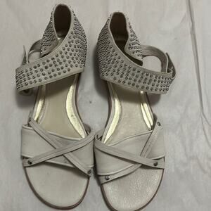 BE & D STUDDED‎ SANDALS SIZE 40